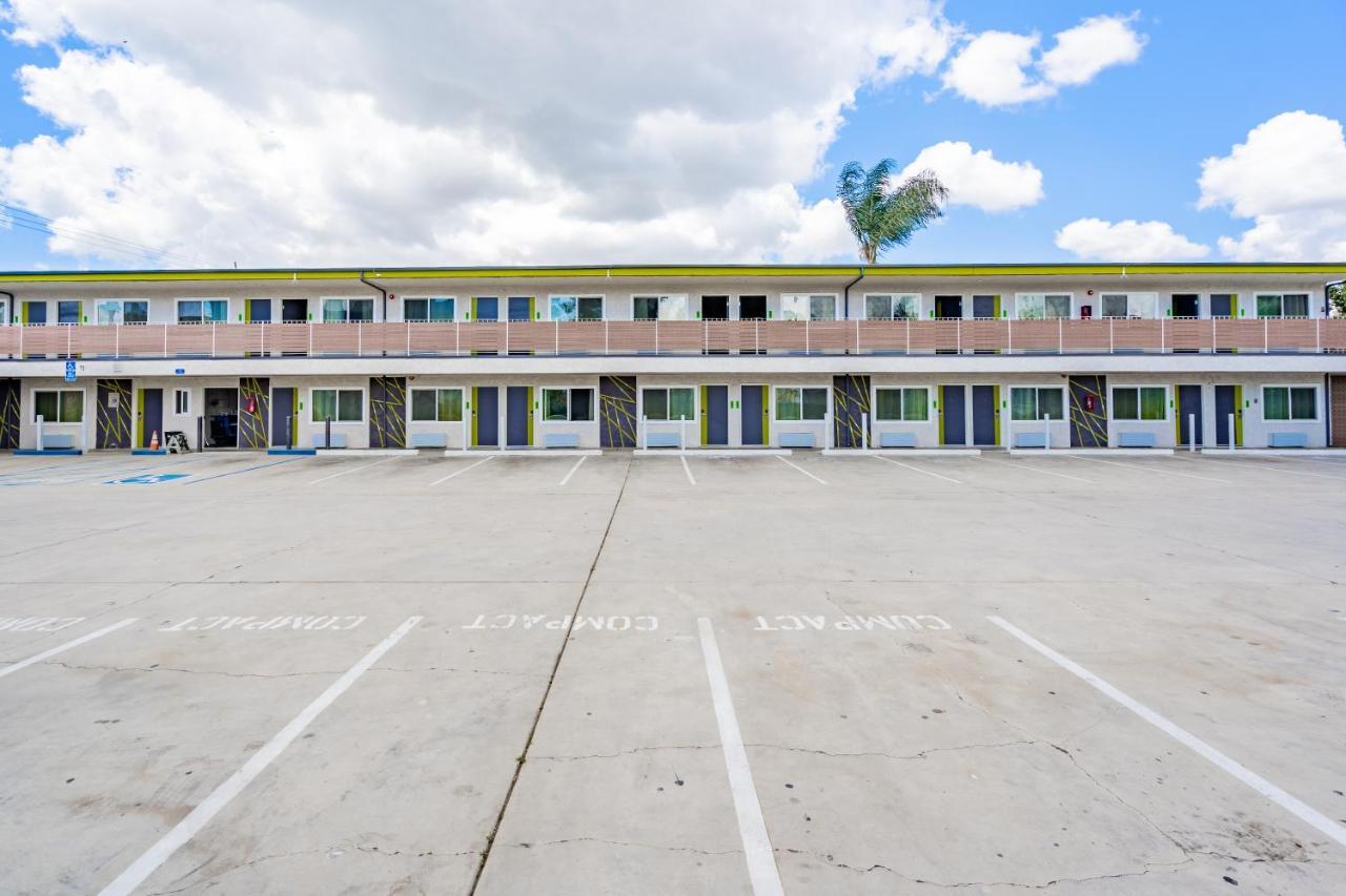 Exclusivo Inn&Suites Lakewood Exterior foto